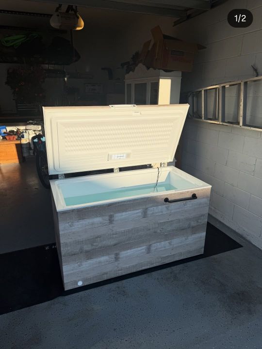 Prestige Hyperbaric™ Luxury Cold Plunge — Large (150 Gallon)