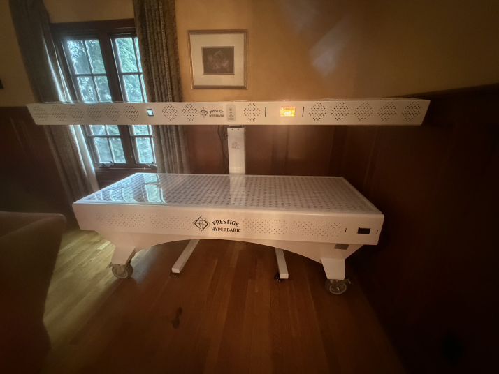 Prestige Pro Modular 9-Wavelength Red Light Therapy Bed